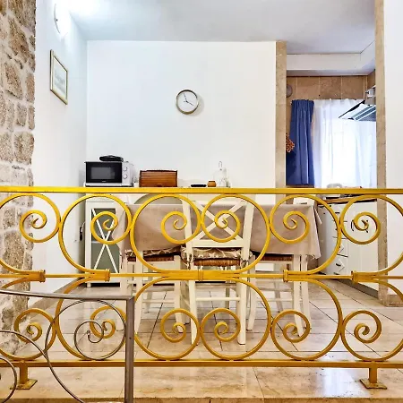 Apartman Jackie's Little Stone House
