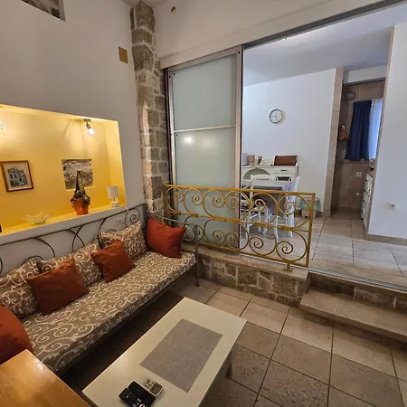 Jackie's Little Stone House Apartman *