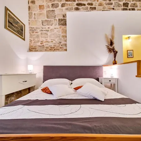 Jackie's Little Stone House *